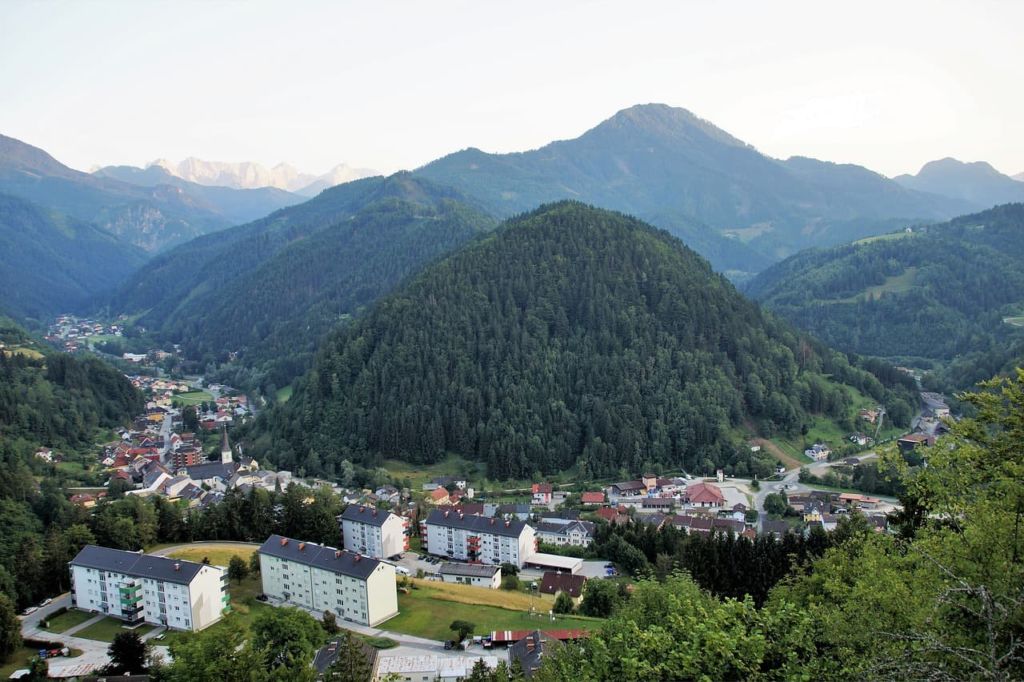Find a Cryotherapy Center cryochamber cryosauna in Bad Eisenkappel, Austria